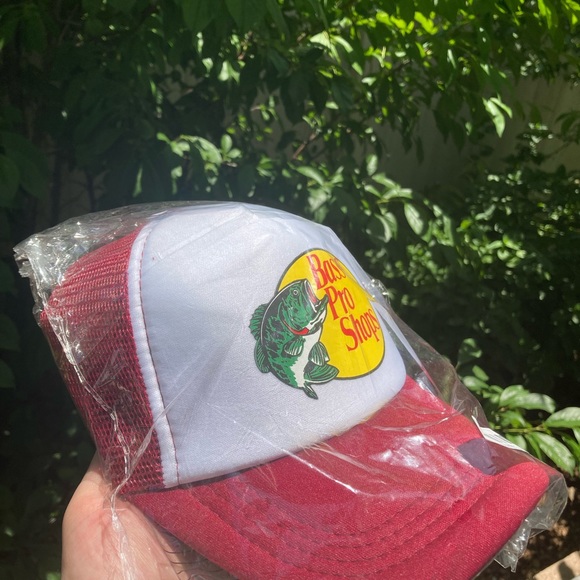Bass Pro Shops Other - Bass Pro Shop snapback hat
